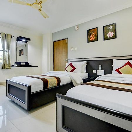 Hotel Sal Inn - Near Airport Ченнаи Экстерьер фото