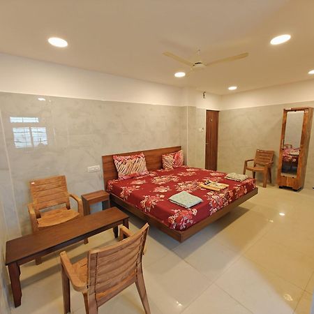 Hotel Sal Inn - Near Airport Ченнаи Экстерьер фото