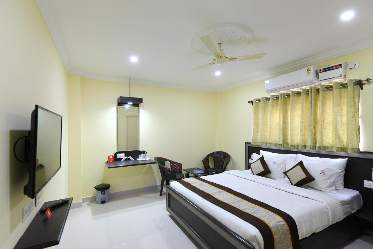Hotel Sal Inn - Near Airport Ченнаи Экстерьер фото