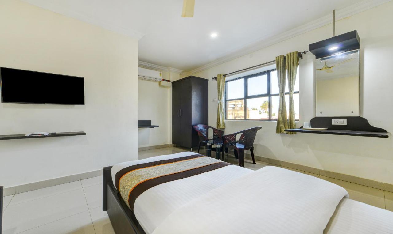 Hotel Sal Inn - Near Airport Ченнаи Экстерьер фото