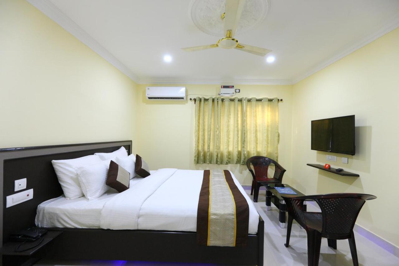 Hotel Sal Inn - Near Airport Ченнаи Экстерьер фото