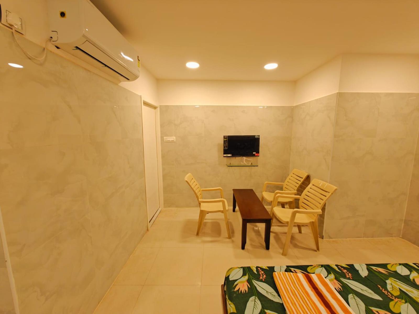 Hotel Sal Inn - Near Airport Ченнаи Экстерьер фото
